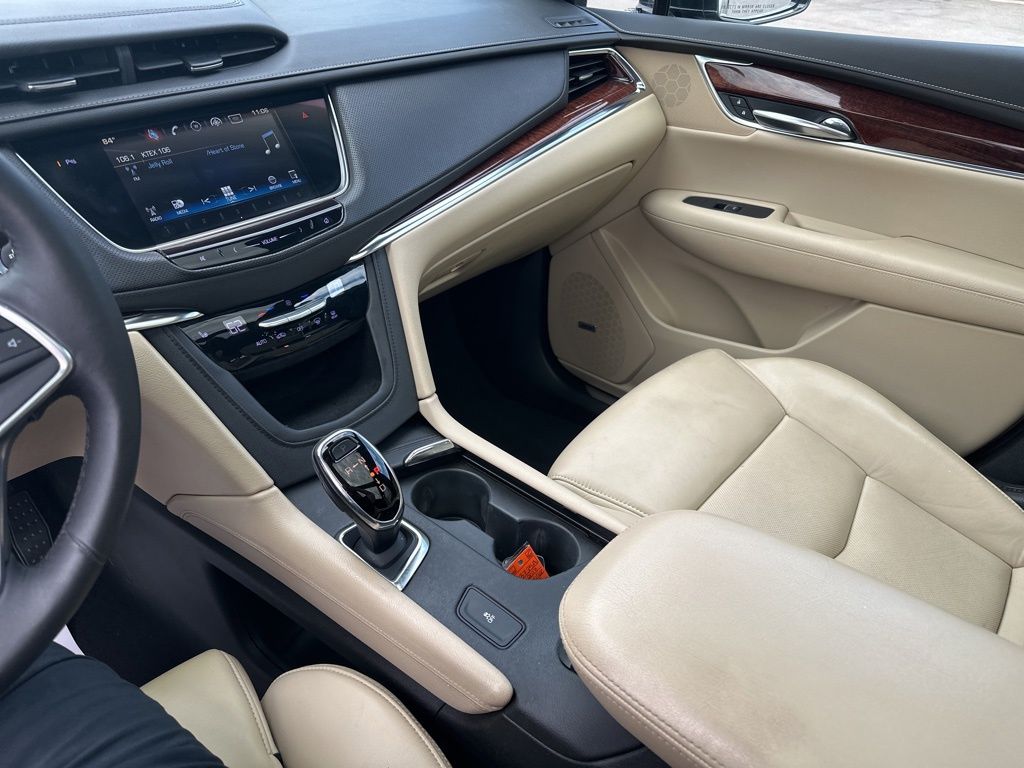 2017 Cadillac XT5 Luxury photo 29