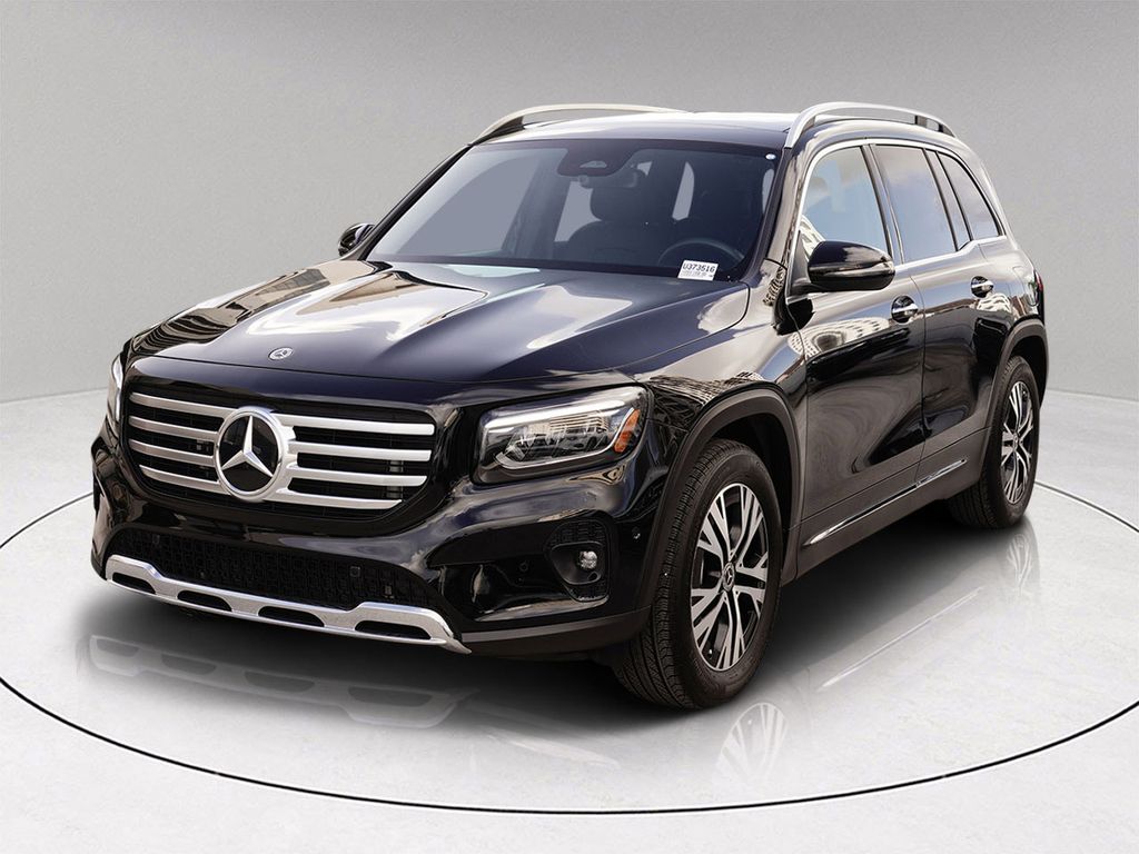 2024 Mercedes Benz GLB 250 photo 2
