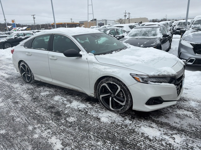 2022 Honda Accord Sport's photo