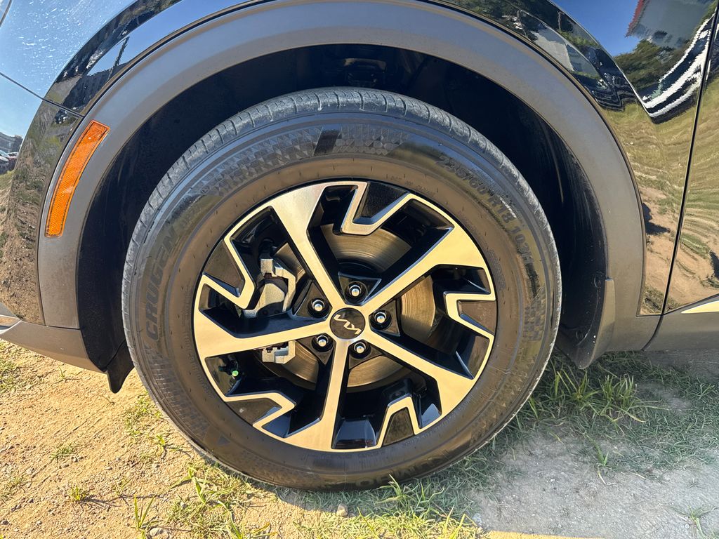 2024 Kia Sportage EX photo 9