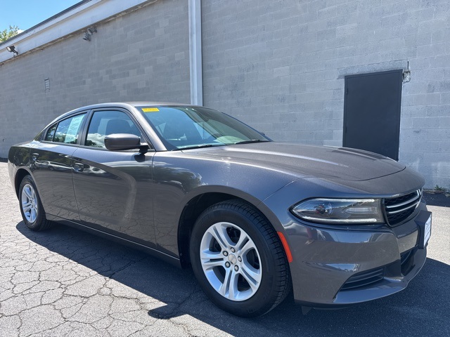 2016 Dodge Charger SE photo 4