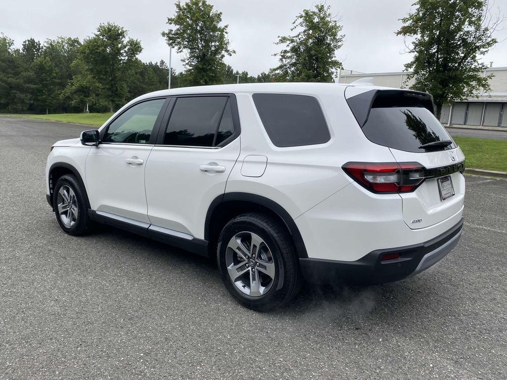 2025 Honda Pilot EX-L photo 4