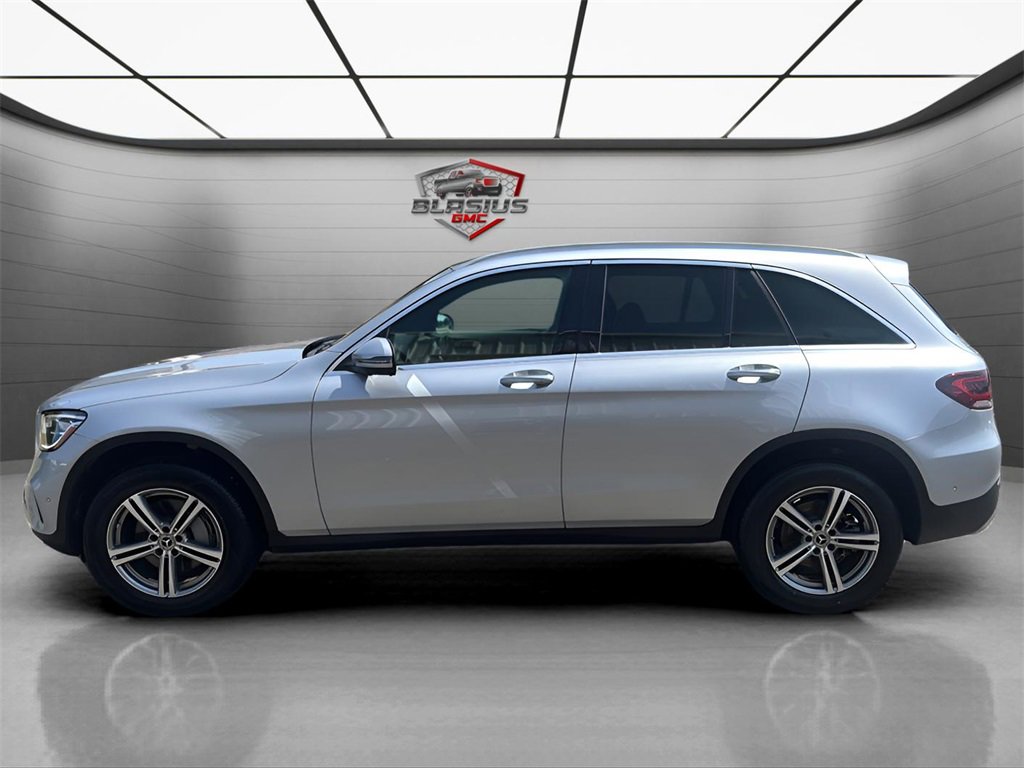 2022 Mercedes Benz GLC 300 4MATIC photo 2