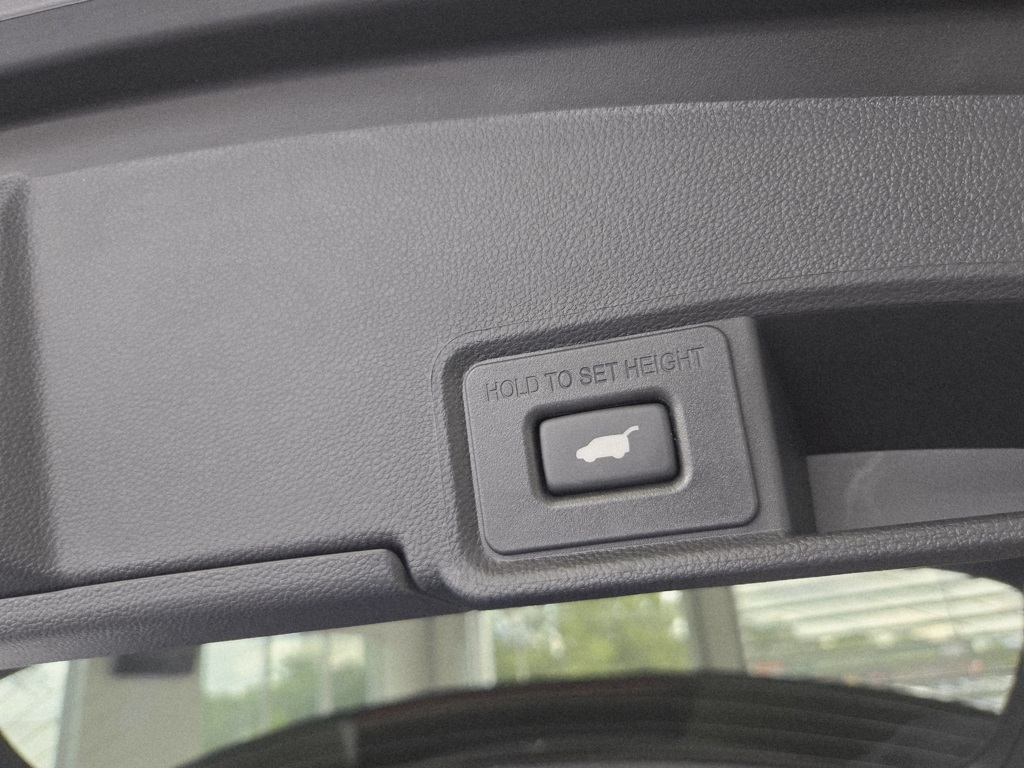 2025 Acura RDX A-Spec photo 15
