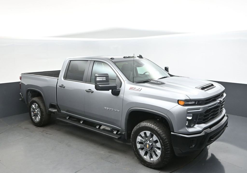 2026 Chevrolet Silverado 2500HD Custom's photo