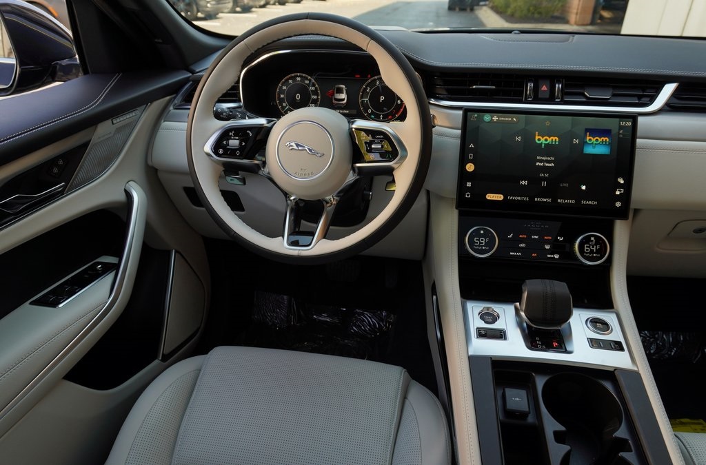 2026 JAGUAR F-PACE - Image 14