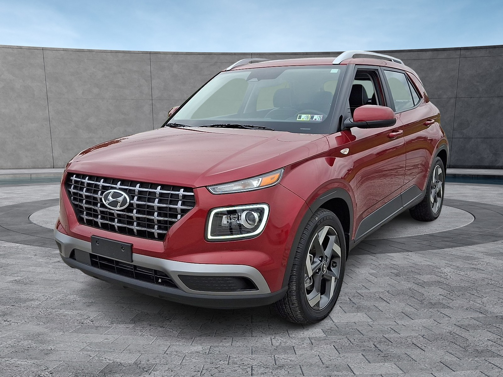 2023 Hyundai Venue Limited photo 4