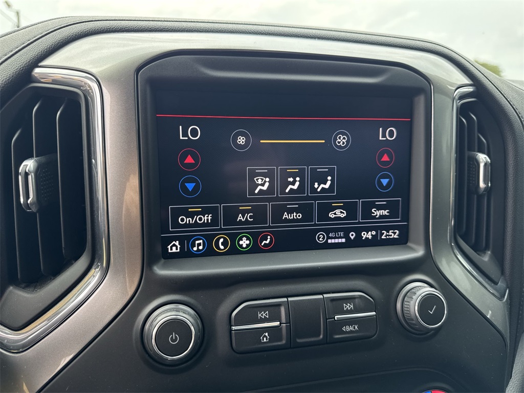 2021 Chevrolet Silverado 1500 RST photo 19