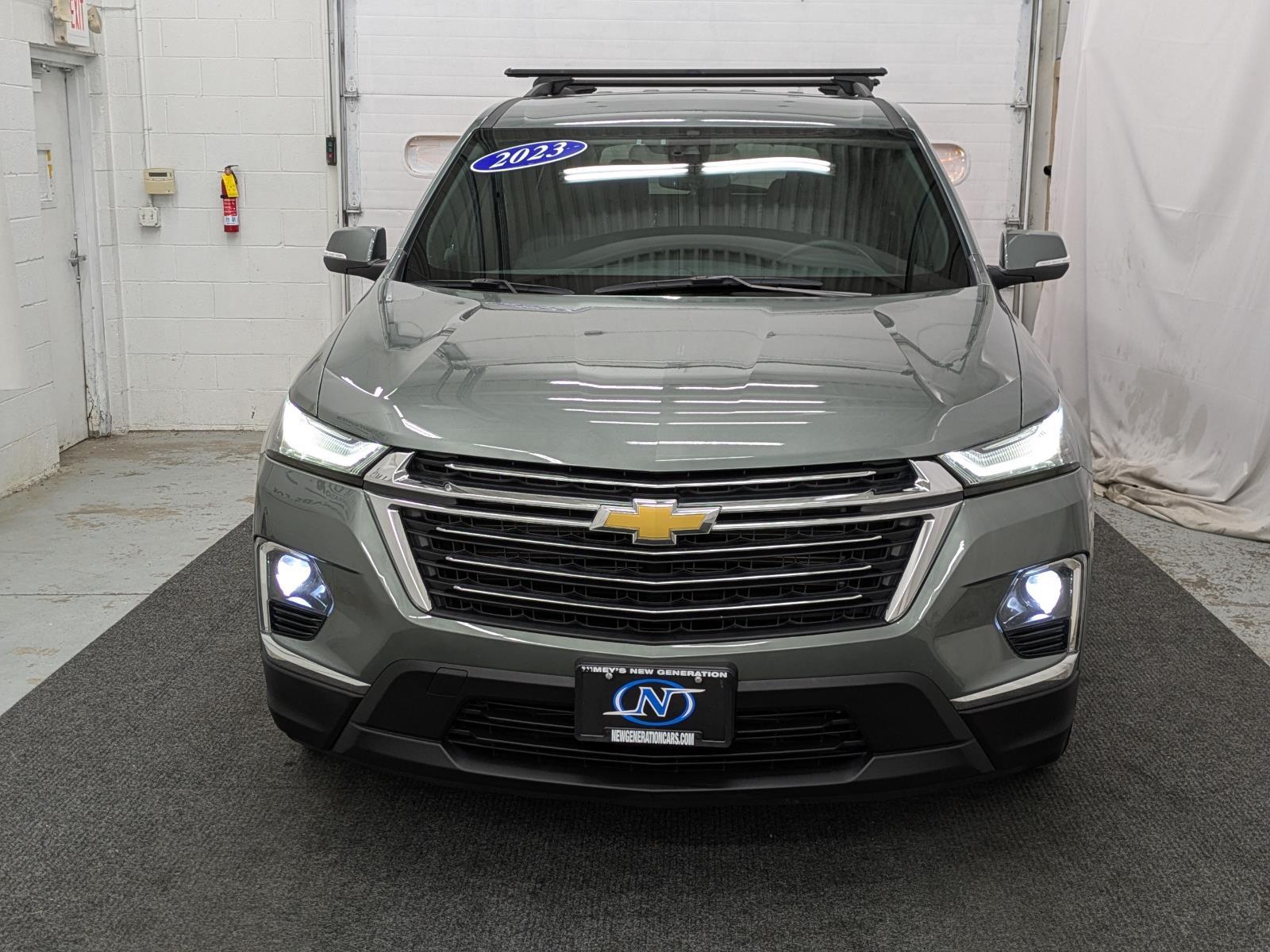 2023 Chevrolet Traverse Cloth photo 16