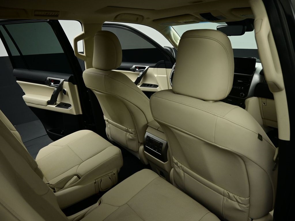 2023 Lexus GX 460 photo 25