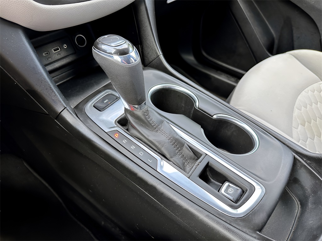 2020 Chevrolet Equinox LS photo 15