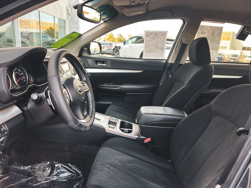 2013 Subaru Legacy 2.5i Premium photo 22