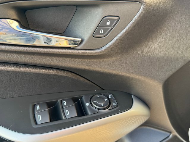 2025 Chevrolet Trax photo 15