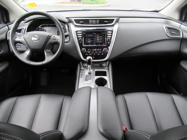 2021 Nissan Murano SV photo 11