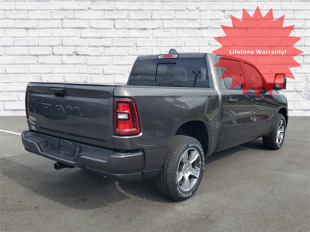 2025 Ram 1500 Tradesman photo 2