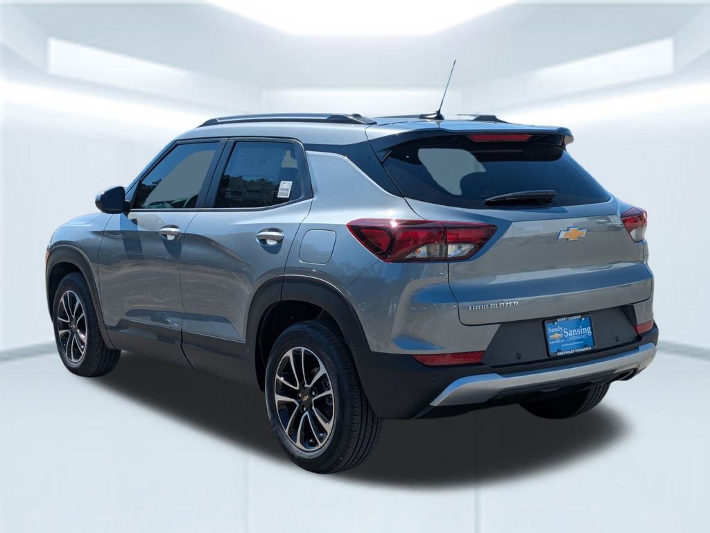 2026 Chevrolet Trailblazer LT photo 3