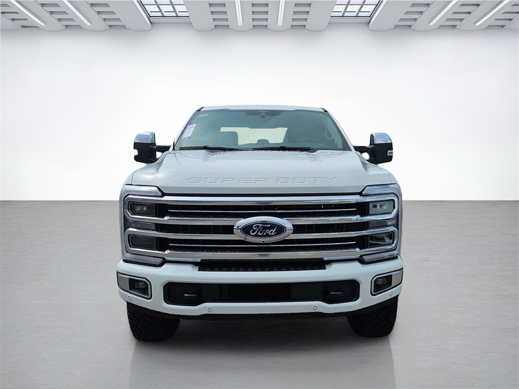 2026 Ford F-350 Platinum photo 3
