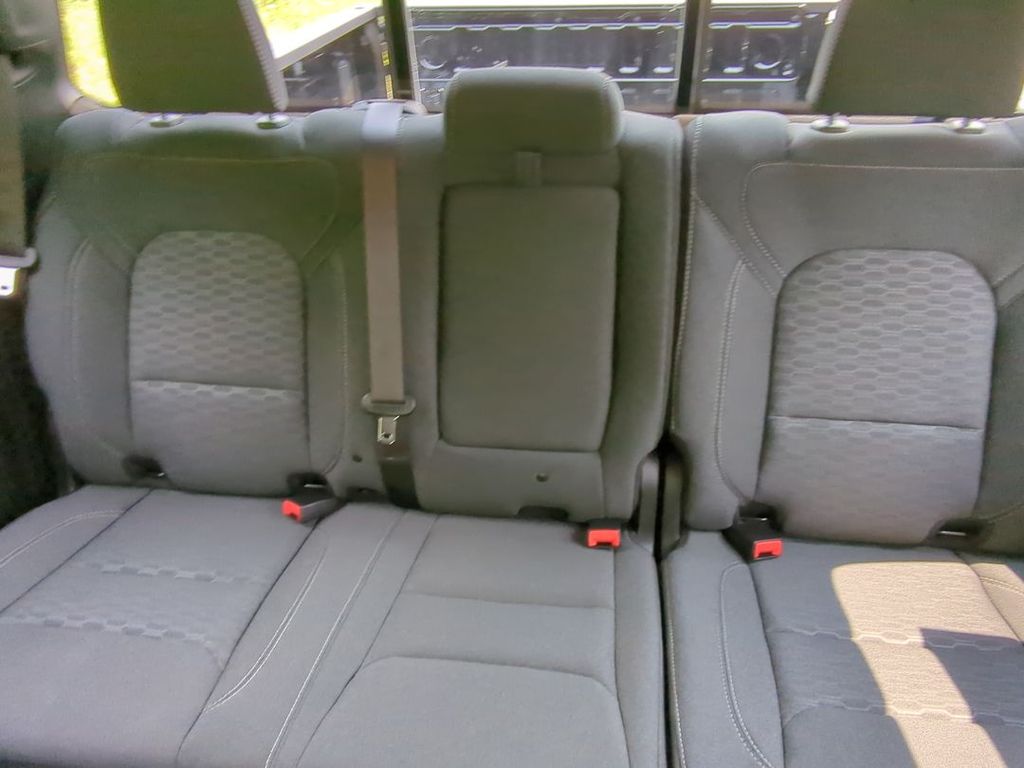 2025 Ram 1500 Tradesman photo 16