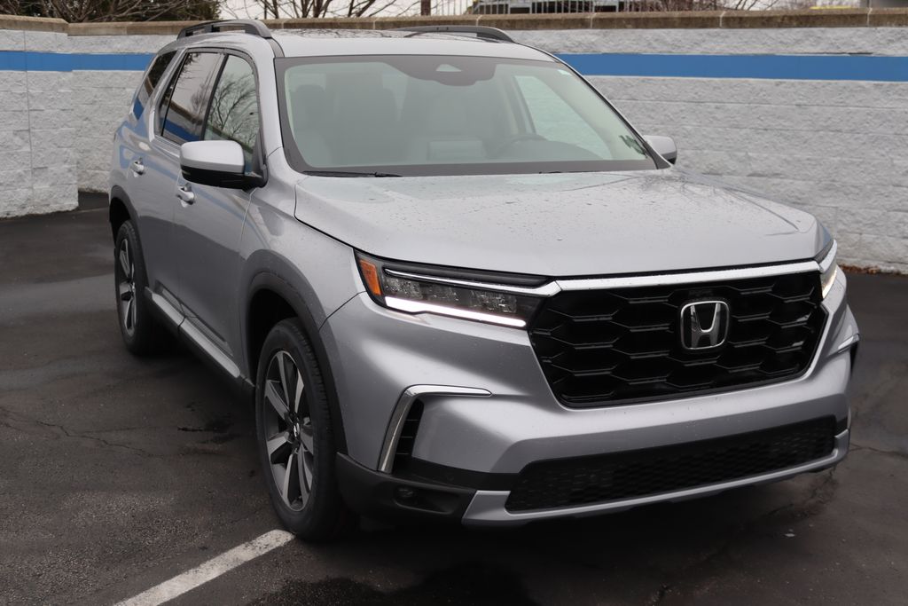 2025 Honda Pilot Touring photo 6