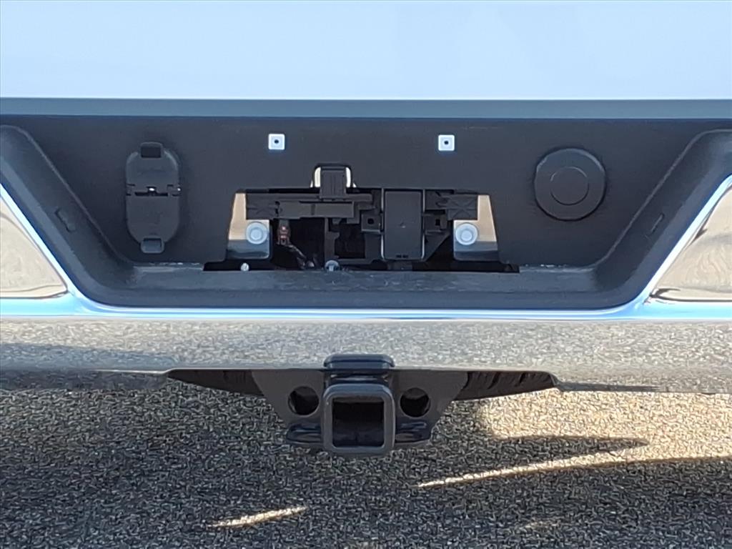 2025 Chevrolet Silverado 1500 LT photo 4