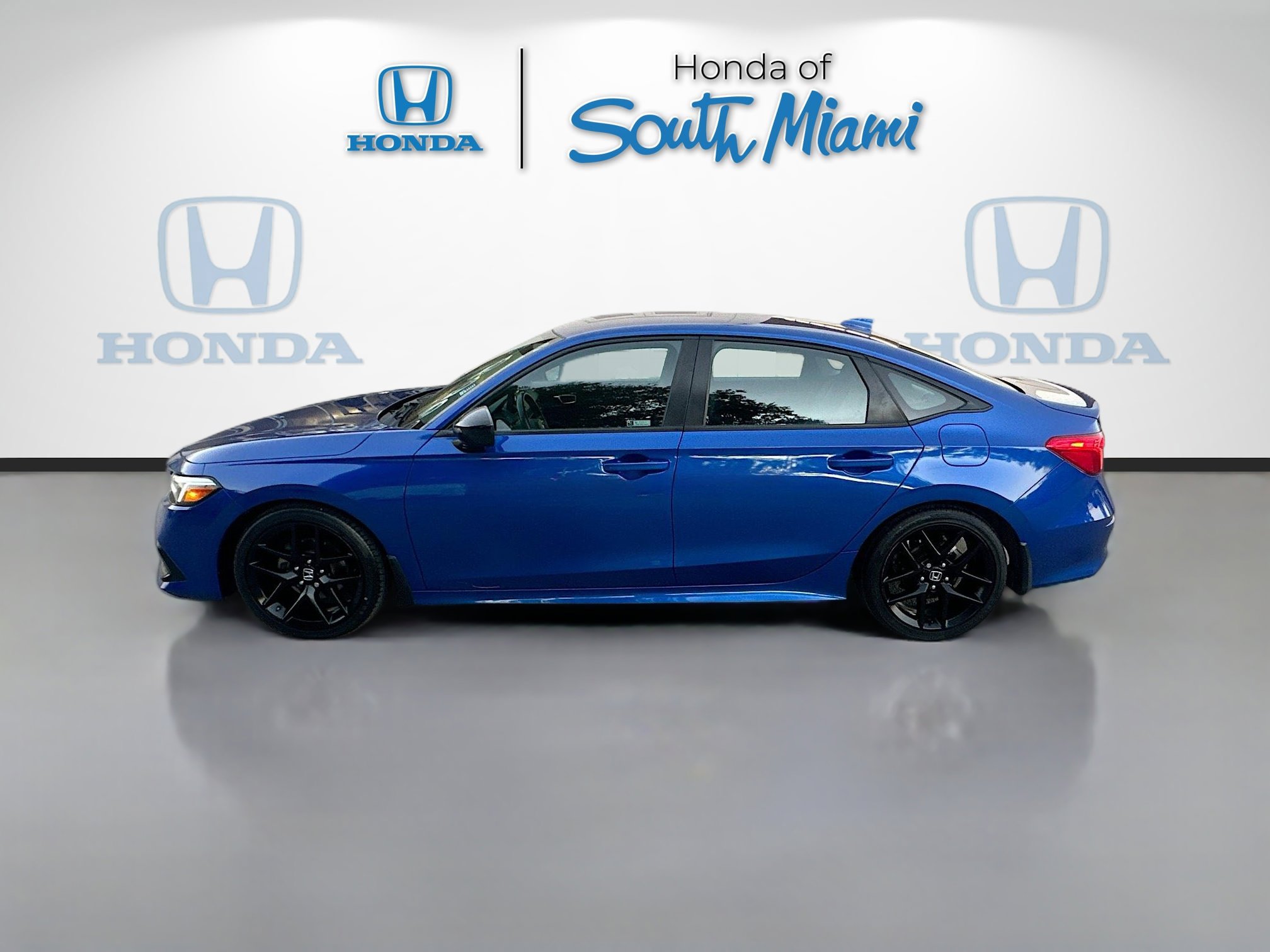 2023 Honda Civic Sport photo 4