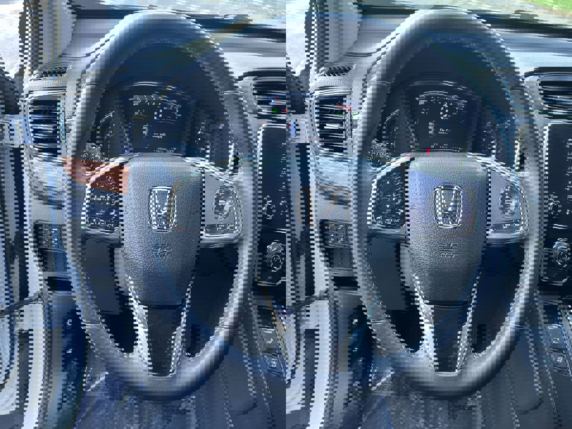 2018 Honda CR-V Touring photo 14