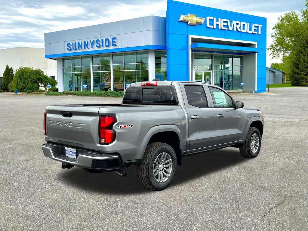 2026 Chevrolet Colorado LT photo 2