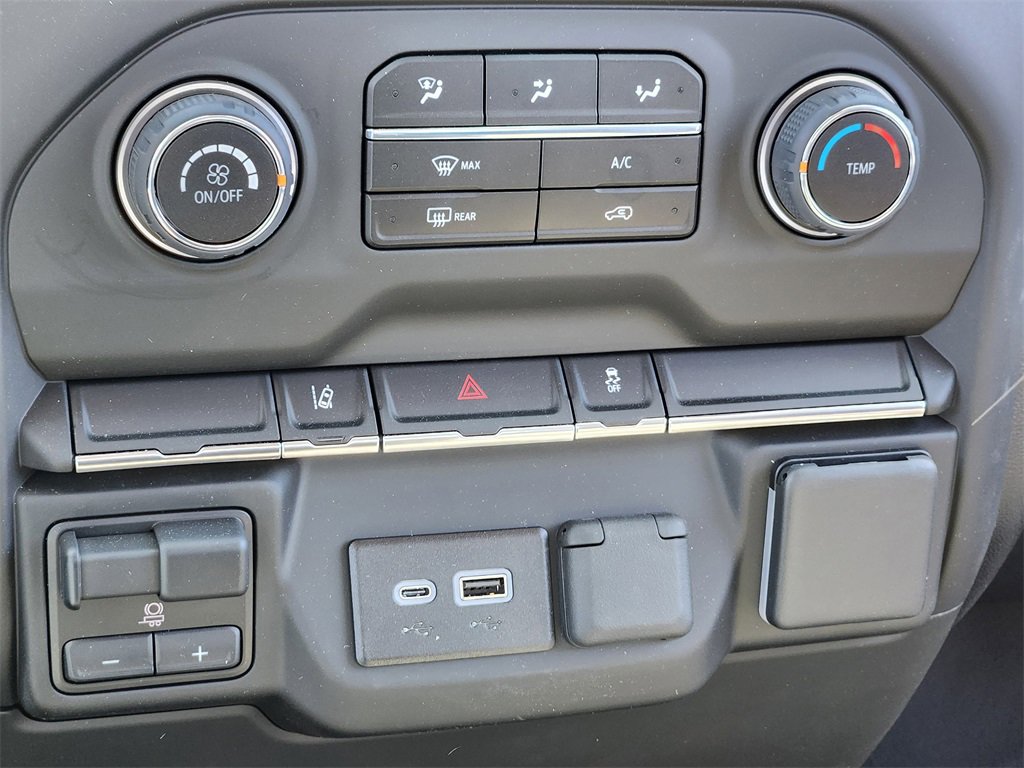 2024 Chevrolet Silverado 2500HD photo 9