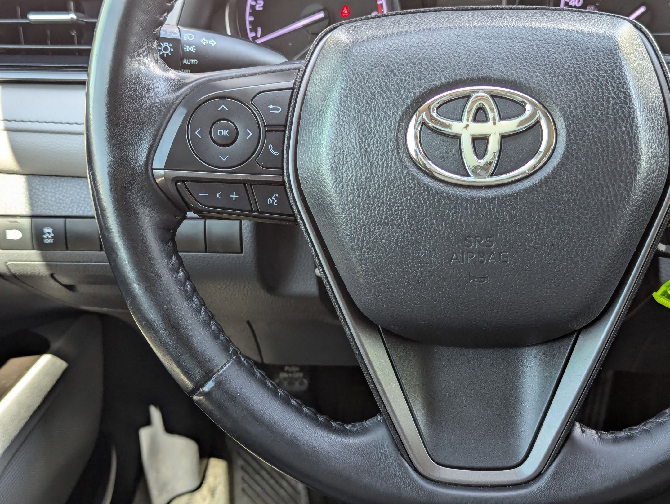 2021 Toyota Camry SE photo 21