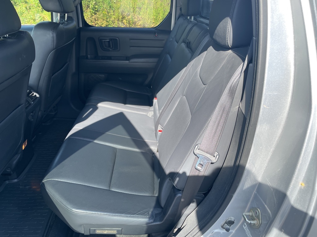 2014 Honda Ridgeline SE photo 17