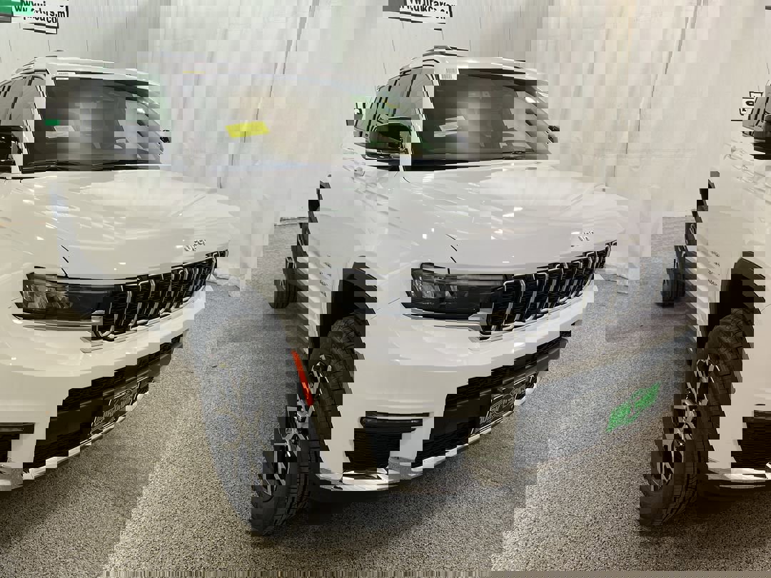 2025 Jeep Grand Cherokee L Limited's photo