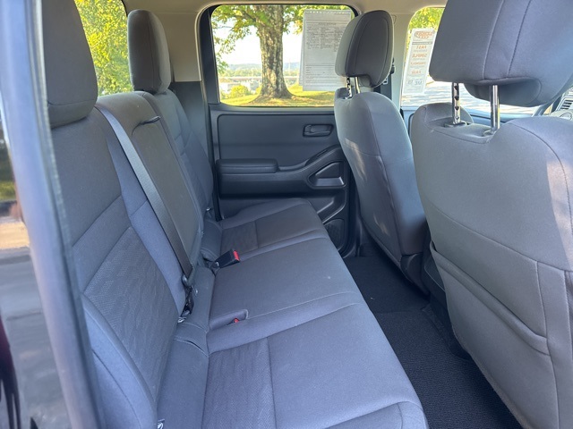 2022 Nissan Frontier S photo 11