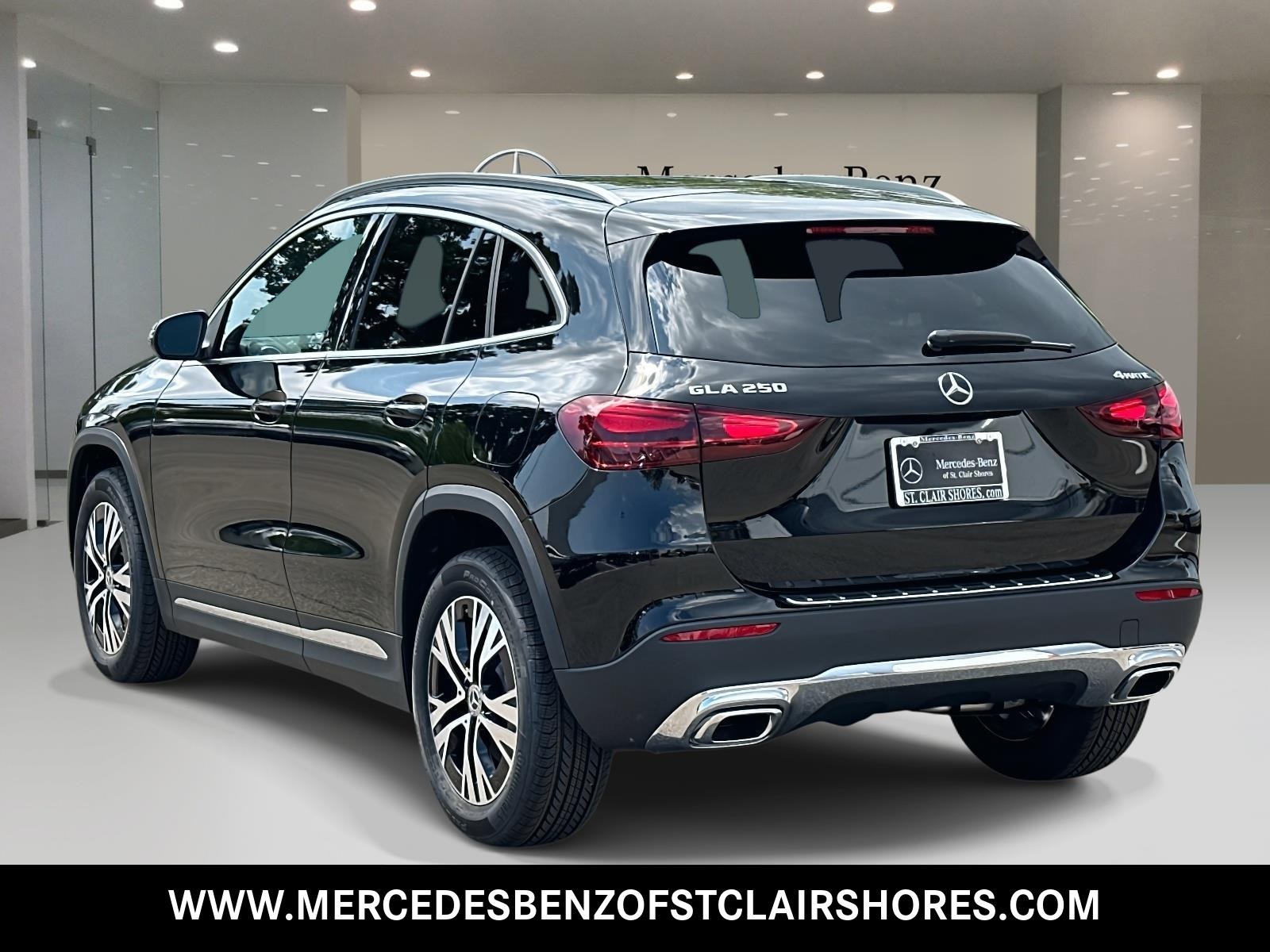 2026 Mercedes Benz GLA 250 4MATIC photo 3