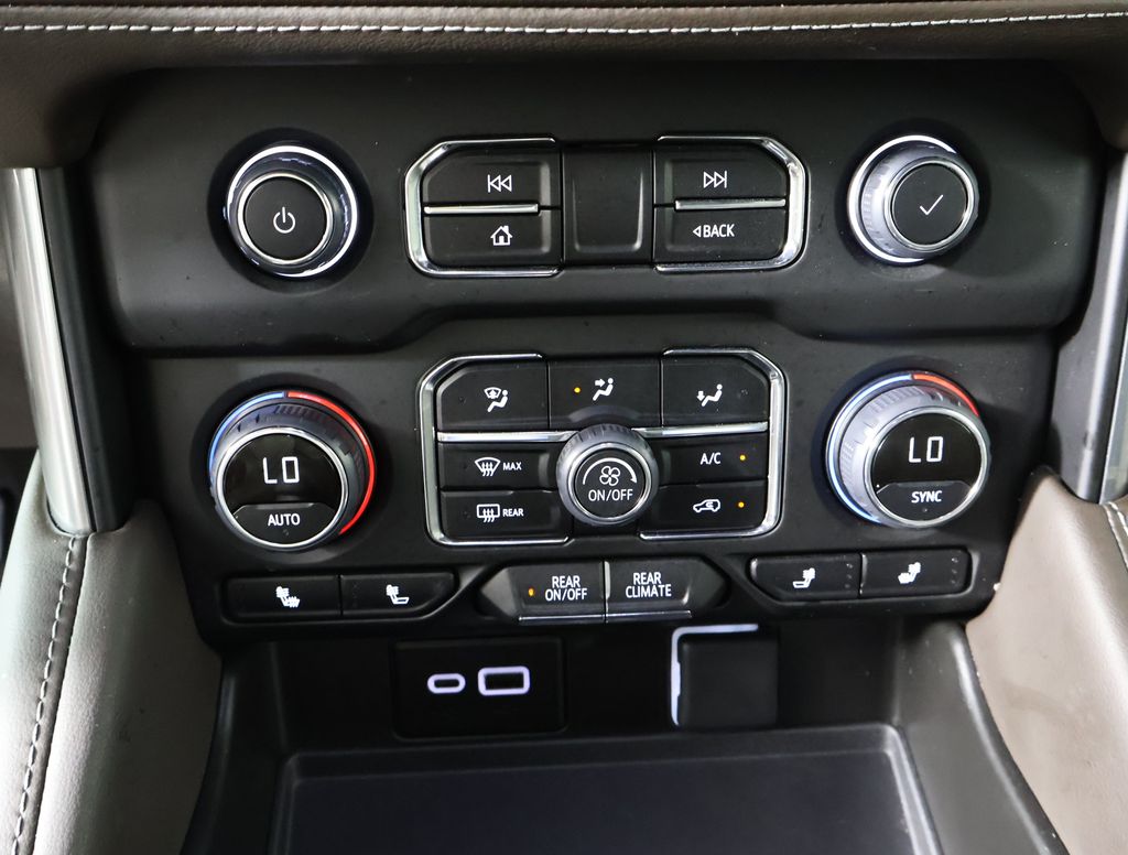 2024 Chevrolet Tahoe Z71 photo 11