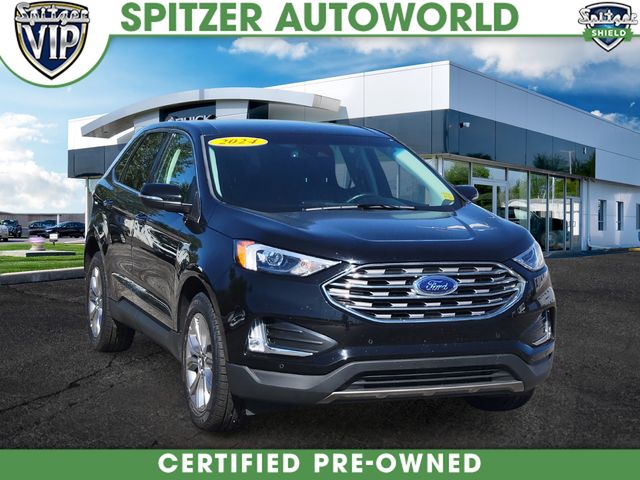 2024 Ford Edge Titanium's photo