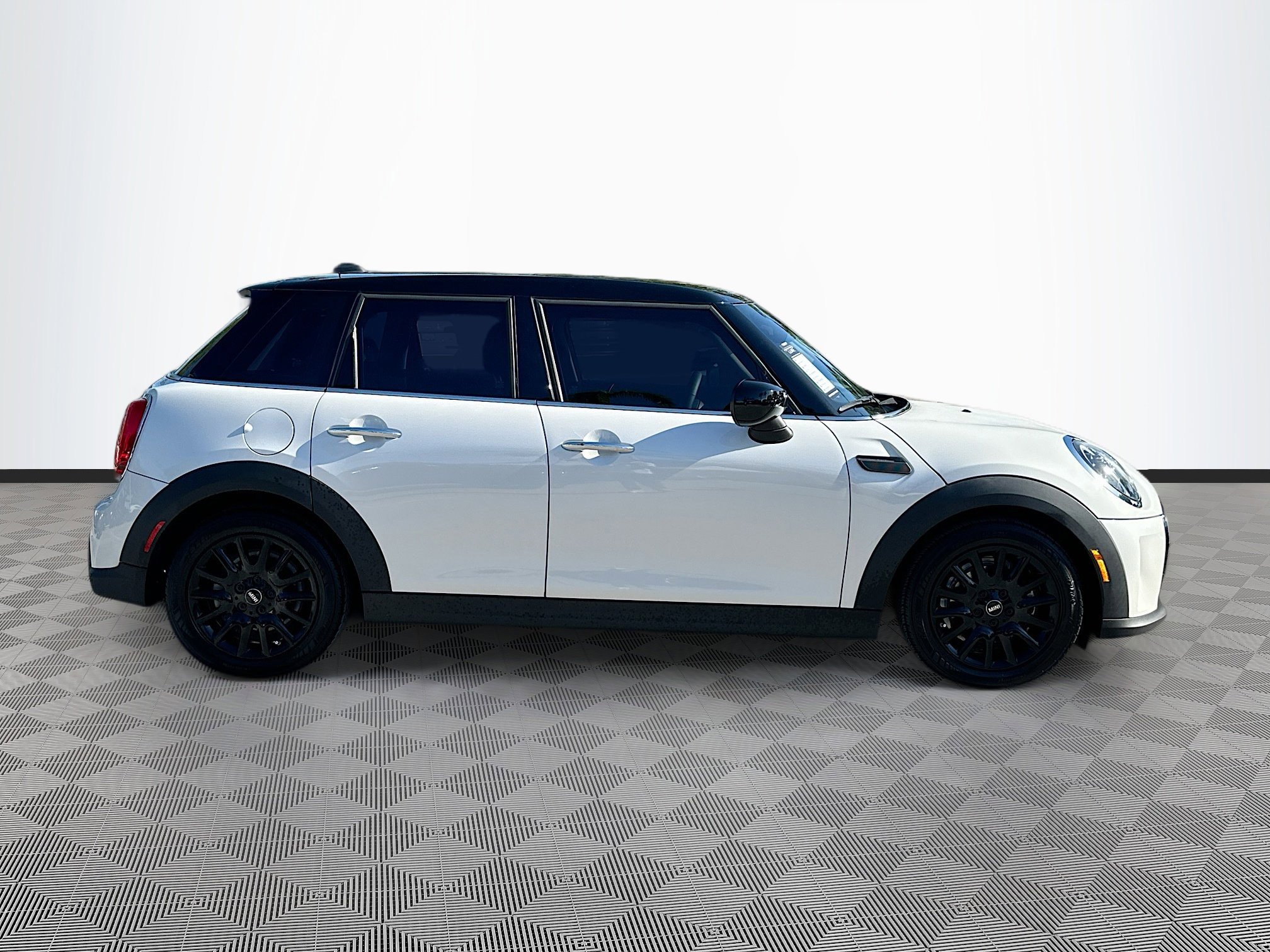2023 Mini Cooper 4 Door Hardtop photo 8
