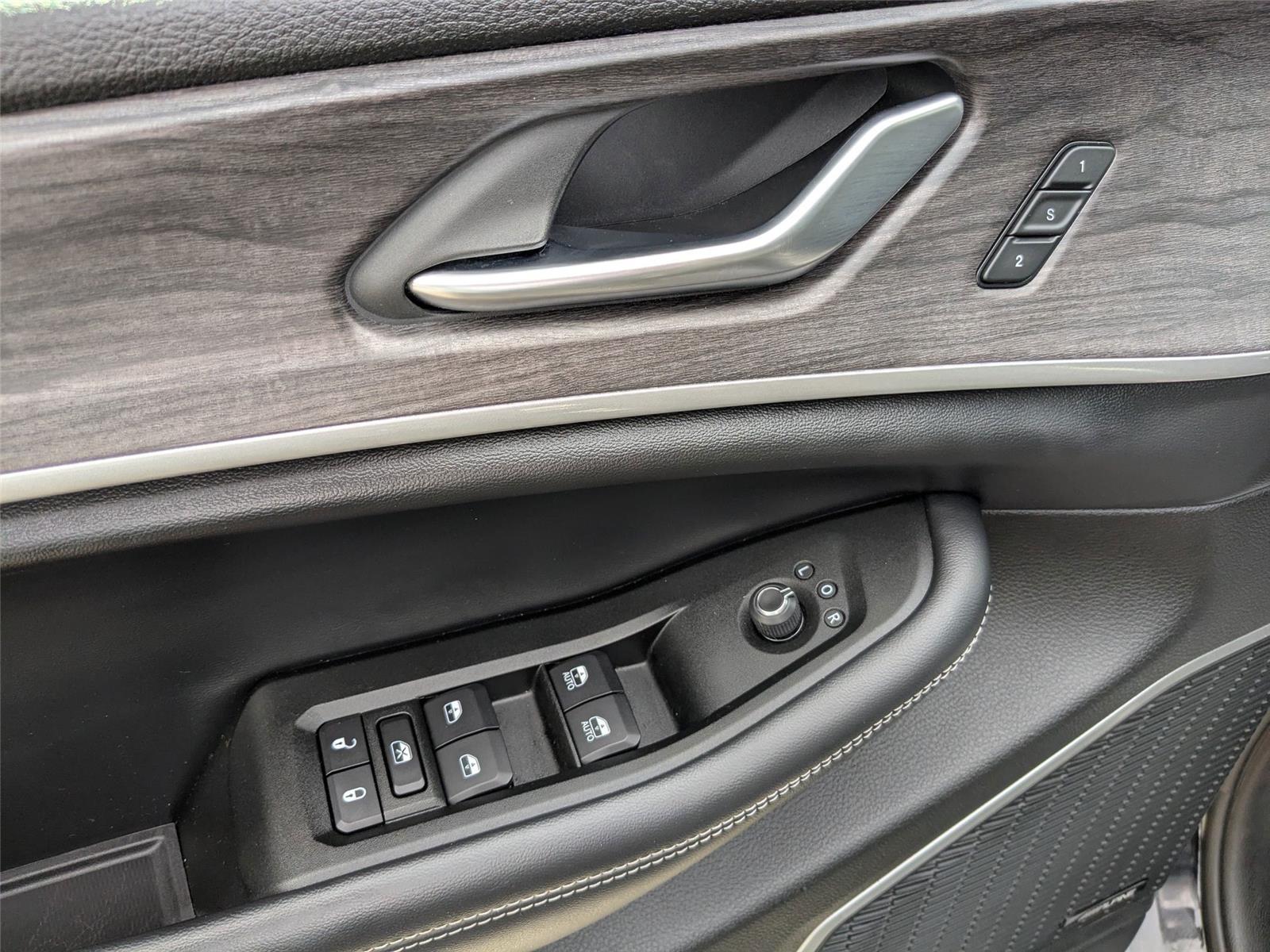 2021 Jeep Grand Cherokee Limited photo 10