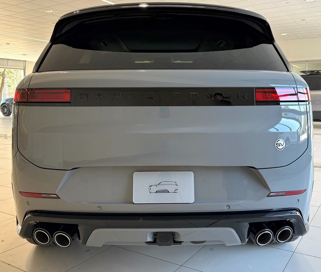 2025 Land Rover Range Rover Sport photo 5