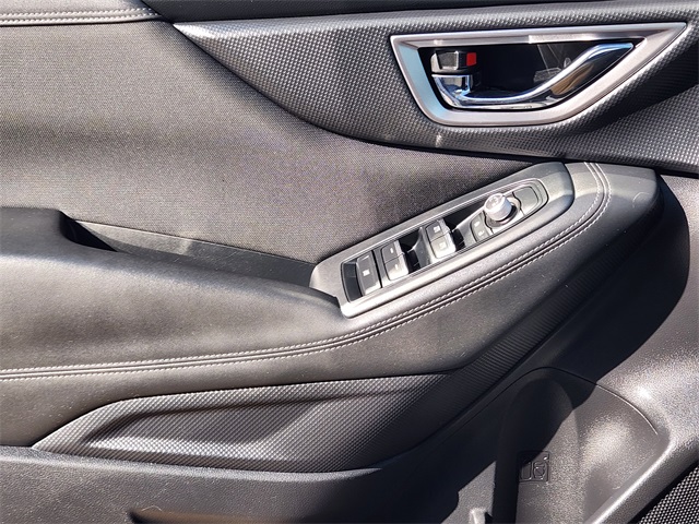 2020 Subaru Forester Premium photo 20