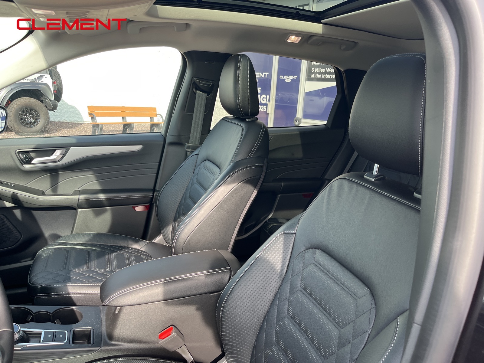 2024 Ford Escape Premium photo 30