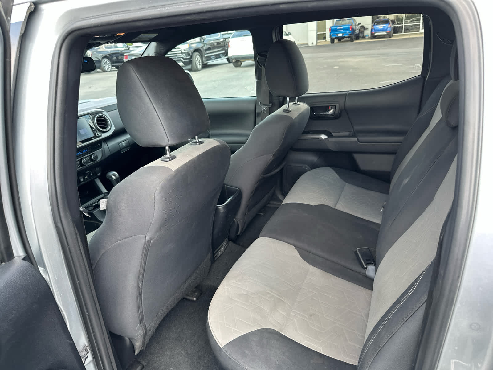 2023 Toyota Tacoma TRD photo 22