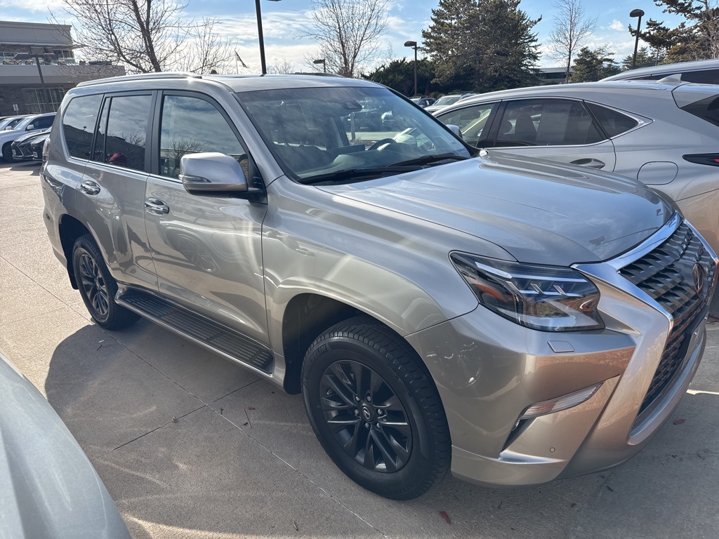 2022 Lexus GX 460 Premium photo 2