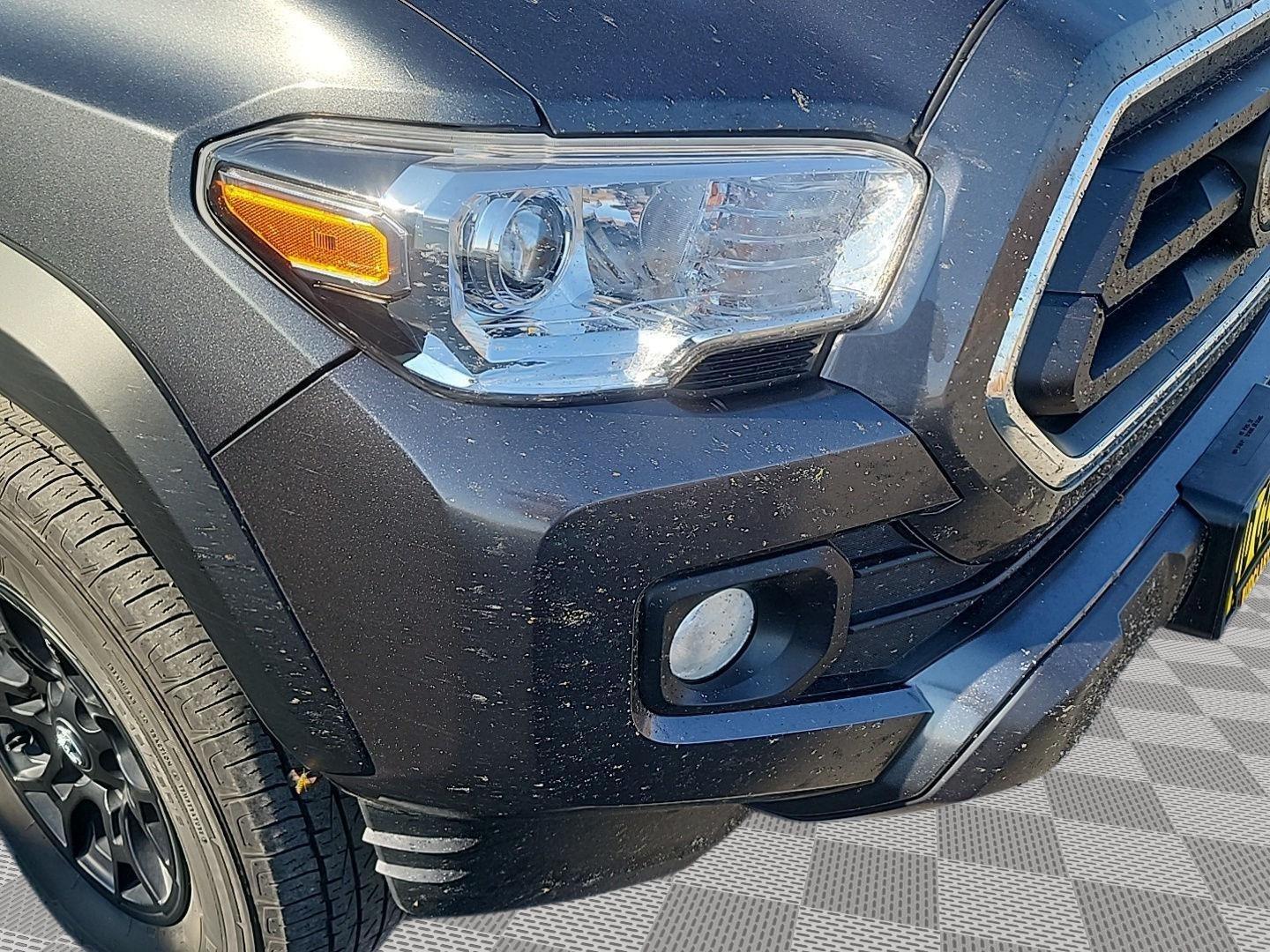2023 Toyota Tacoma SR5 V6 photo 18