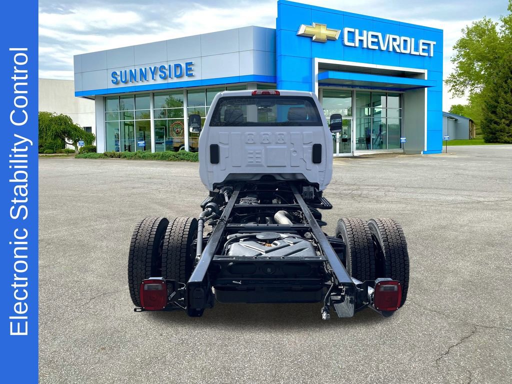 2024 Chevrolet Silverado 5500HD Work Truck photo 2