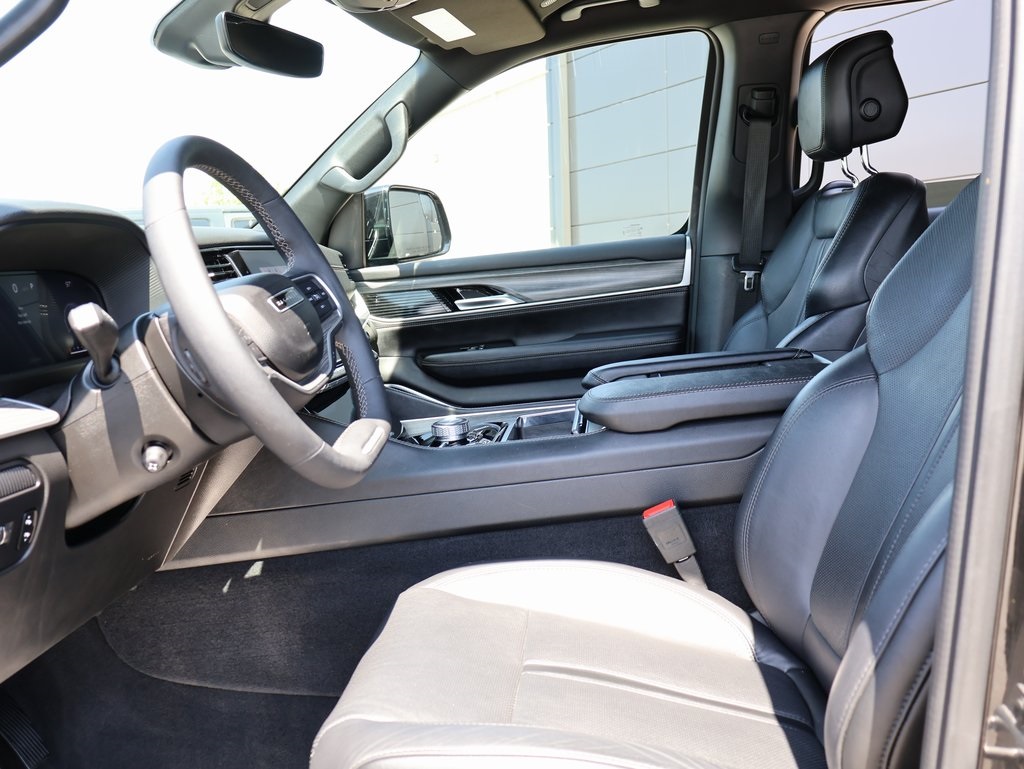 2024 Jeep Wagoneer Series II photo 23