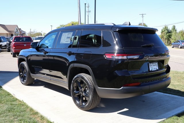 2025 Jeep Grand Cherokee Limited photo 26
