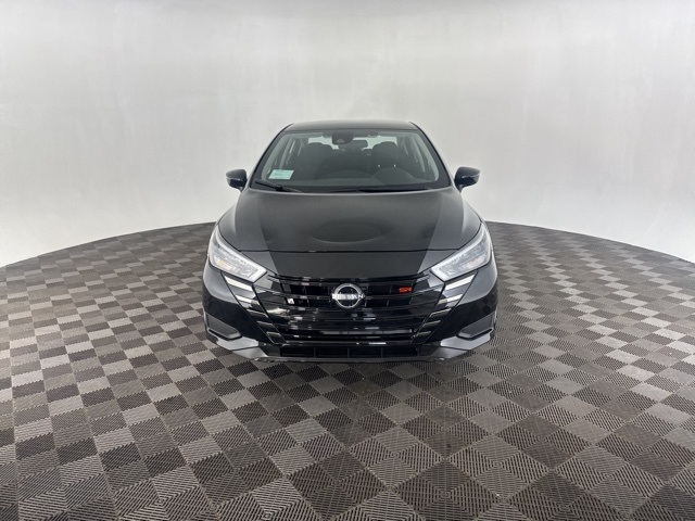 2025 Nissan Versa 1.6 SR photo 2