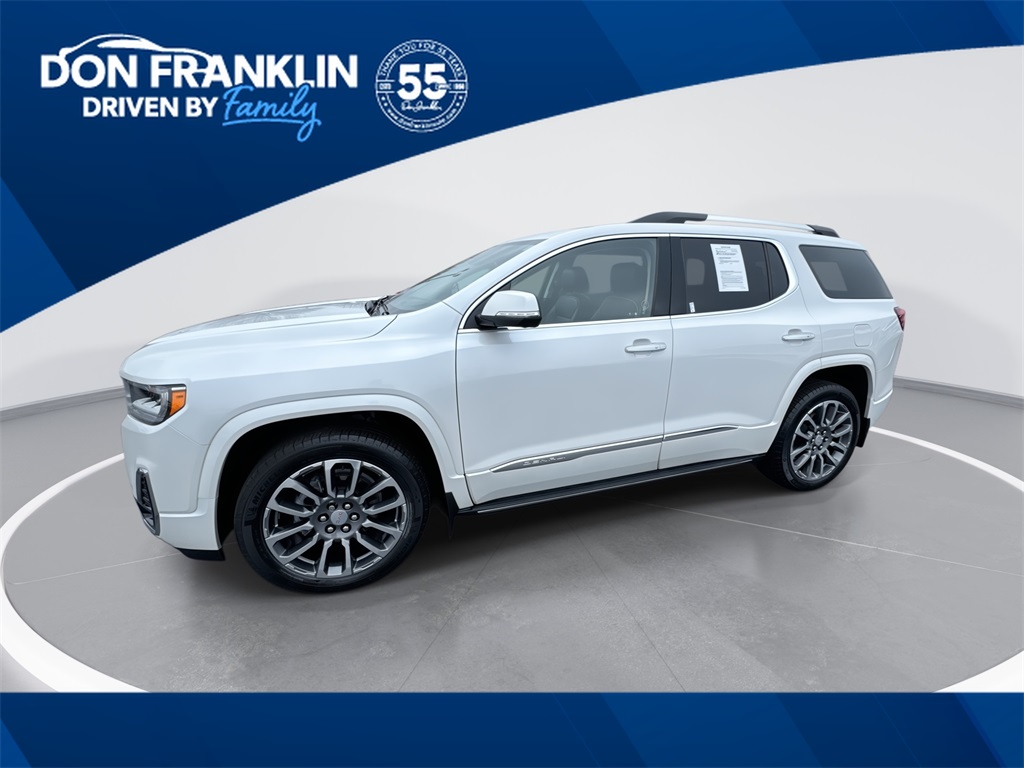 2022 GMC Acadia Denali's photo