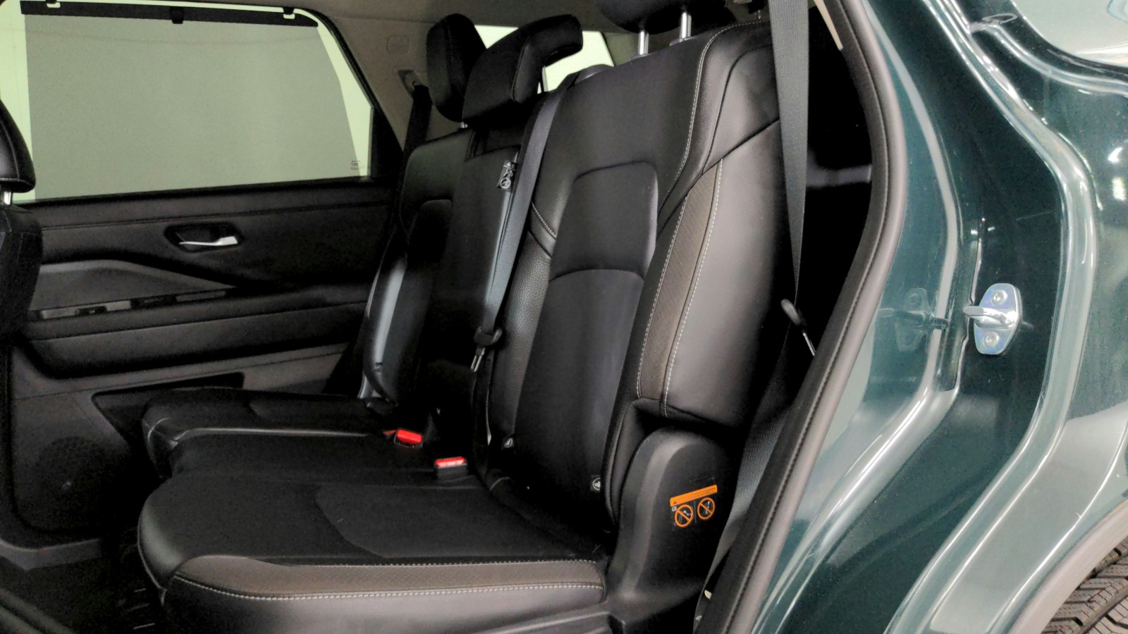 Used 2023 Obsidian Green Pearl Nissan SL image 22