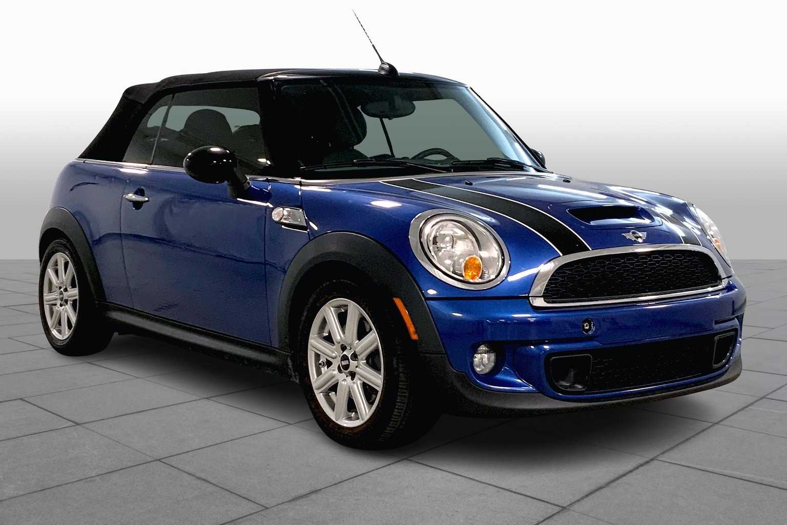 Used 2014 MINI Cooper S with VIN WMWZP3C56ET707599 for sale in Merriam, KS
